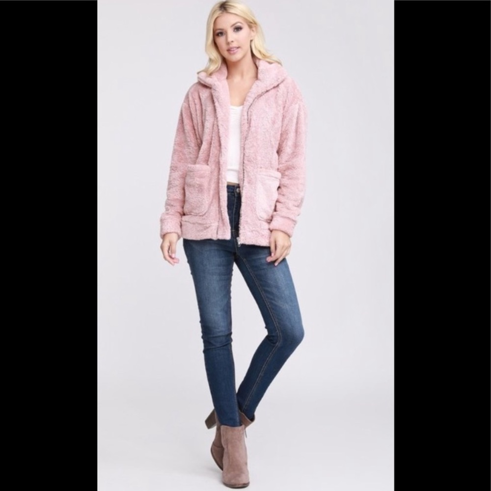 ❌LAST ONE❌ Super Soft and Cozy Blush Pink Sherpa Jacket Size Large AVAILABLE - Picture 3 of 8